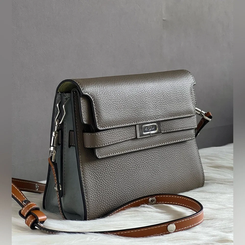 💰SOLD - 158723 - Tory Burch Lee Radziwill Pebbled Shoulder Bag - Picture 3 of 16